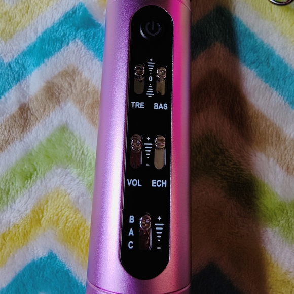 Karaoke Wireless Portable Bluetooth Microphone Speaker - Picture 3 of 5